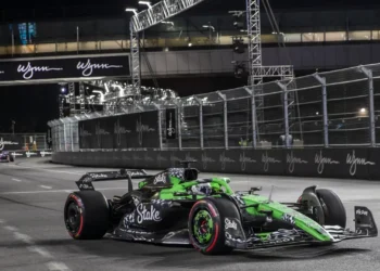 Hülkenberg’s Mixed Fortunes: Can Sauber Overcome Uncertainty in Las Vegas GP Practice?