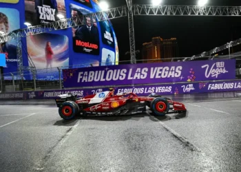 Hamilton’s Nightmare Qualifying in Las Vegas: Last Place Finish Shakes F1 World