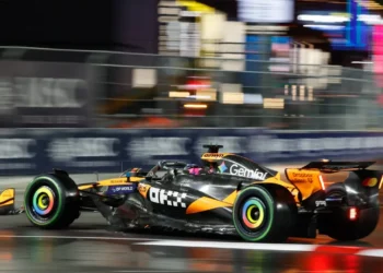 Oscar Piastri’s Shocking Social Media Blunder Fuels McLaren Favoritism Controversy!
