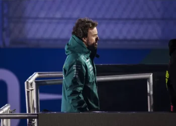 Alonso Unleashes Fury: Las Vegas GP Track “Not F1 Standard” Amid Brutal Calendar Chaos!