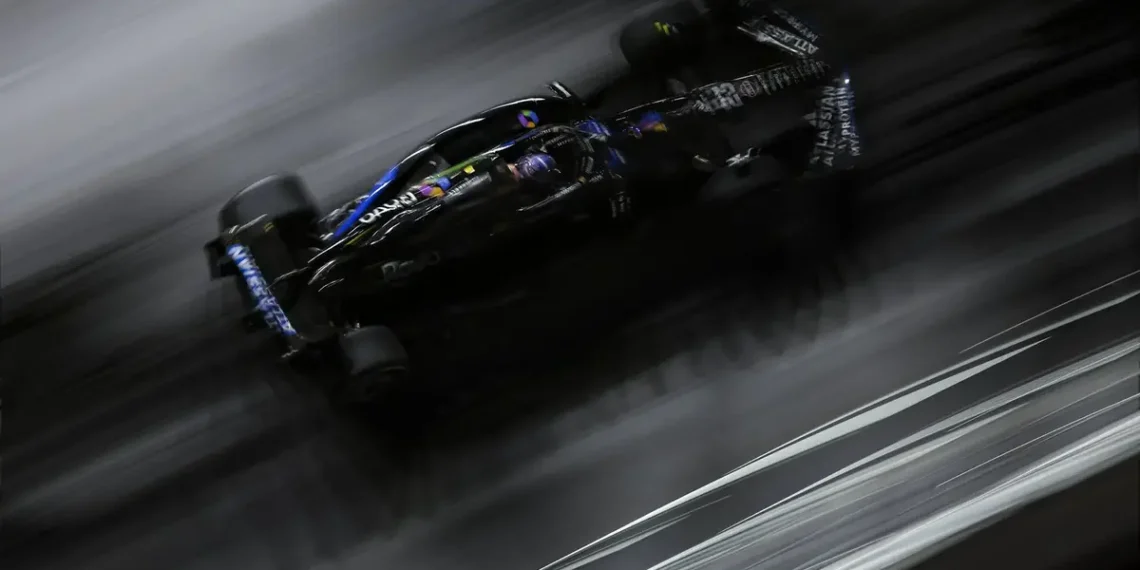 Albon’s ‘Dangerous’ Las Vegas GP: Shocking Radio Failure Sparks Tension and Safety Concerns!