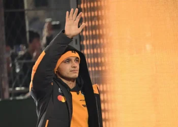 McLaren’s Shocking Double Disqualification: A Catastrophic Misjudgment That Could Change F1 Championship Forever!