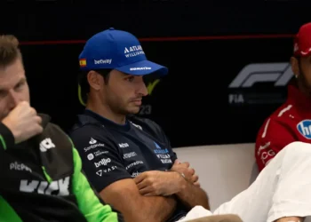 Carlos Sainz sparks revolution in F1: can ex-drivers end divisive racing rules?