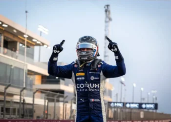 Victor Martins triumphs at Lusail: Leonardo Fornaroli seals F2 championship glory!