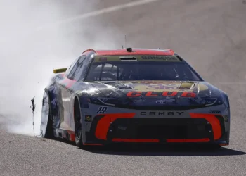 Chase Briscoe’s Heartbreak: NASCAR Title Eludes JGR as Kyle Larson Claims Victory