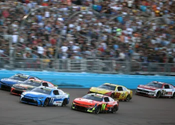 Denny Hamlin’s Devastating 2025 Championship Heartbreak: A Catastrophic NASCAR Finale Unfolds!