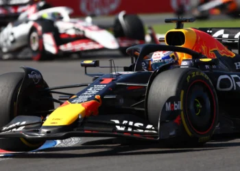 Max Verstappen’s Stunning Comeback Puts McLaren on Red Alert Ahead of Brazil GP Showdown!