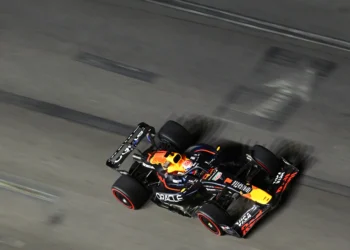 Verstappen’s 2025 Title Defense: A Legendary Battle Among F1’s Greatest Champions!