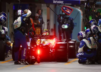 Liam Lawson’s Shocking Las Vegas GP Crash: Apologies for Devastating Team Blow and Piastri Collision