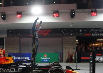 Verstappen Dominates Vegas as McLaren Urges Norris to Attack: Marko’s Hilarious Reaction!
