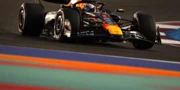 Max Verstappen’s aggressive gamble threatens Lando Norris’ F1 title dreams in Qatar showdown
