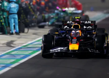 Max Verstappen thwarts Lando Norris in Qatar Grand Prix: epic three-way title fight awaits!