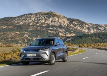 Vendas de automóveis novos crescem na Europa em outubro