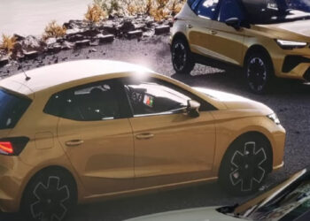 Amarelo de regresso ao Seat Ibiza