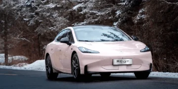 Tesla Model 3 na mira: novo Hyptec GT Lite lançado na China