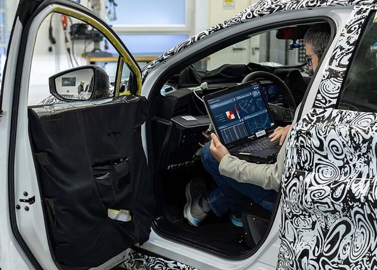 Nissan usa Inteligência Artificial para acelerar desenvolvimento de novos modelos