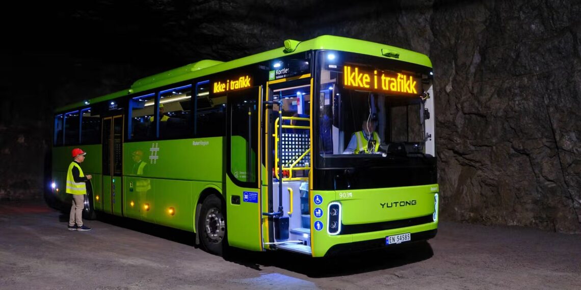 Autocarros chineses investigados na Escandinávia por risco de cibersegurança