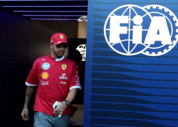 Lewis Hamilton reveals devastating truth: ground-effect cars shattered his F1 legacy