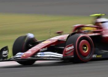 Lewis Hamilton vows to transform Ferrari’s fortunes after shocking podium drought