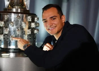 Oriol Servia reveals strategies to dethrone Alex Palou in thrilling IndyCar 2026 showdown