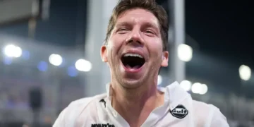 James Vowles vows epic revenge after chaotic podium celebration with Carlos Sainz in Qatar