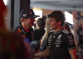 Mercedes defends Kimi Antonelli against Red Bull’s social media abuse fallout: truth revealed!