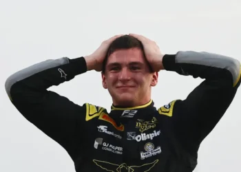 Leonardo Fornaroli dominates F2 championship in Qatar: why is F1 opportunity slipping away?