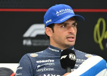 Carlos Sainz declares Lando Norris has “nothing left in the tank” ahead of championship finale