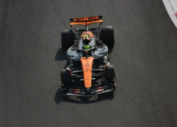 Lando Norris seizes early lead in dramatic Abu Dhabi GP Free Practice 2 showdown