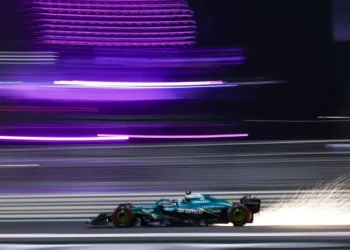 Fernando Alonso aims for a flawless Abu Dhabi GP: will he avoid the chaos?