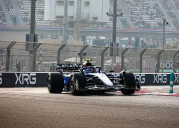 Williams slapped with €5,000 fine for dangerous release during Abu Dhabi Grand Prix practice chaos