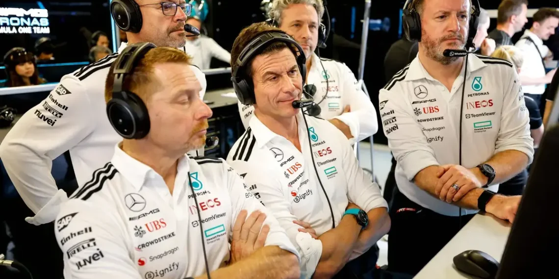 Mercedes refuses to help Verstappen in title fight: will McLaren seize the moment?