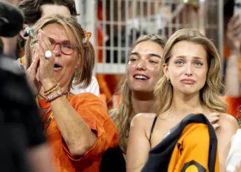 Lando Norris makes history as McLaren’s F1 champion: a heartfelt tribute to family and team