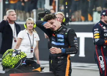 Lando Norris achieves historic triumph: 2025 F1 world champion crowned in stunning finale!