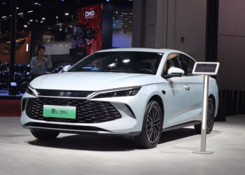 China regista novo recorde de vendas de elétricos e de híbridos plug-in