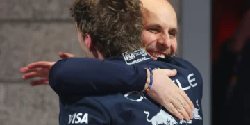 Gianpiero Lambiase stays as Max Verstappen’s engineer: a crucial stability for Red Bull’s future