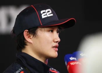 Yuki Tsunoda fights to avoid reserve status: will he secure his Formula 1 future?