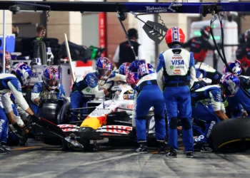 Heartbreak in Qatar: Hadjar’s tire blowout shatters sixth place dreams for Racing Bulls