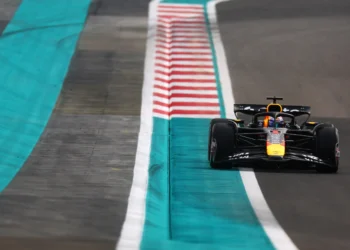 Lando Norris shocks F1 world with stunning FP1 win over Max Verstappen at Abu Dhabi Grand Prix