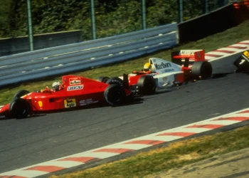 F1’s most shocking title deciders: scandals, controversies, and the battle for glory!