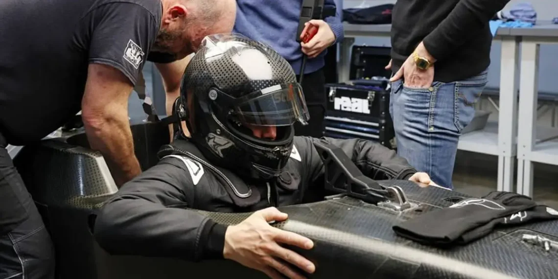 Cadillac’s F1 debut: discover the star engineers empowering Perez and Bottas on track!