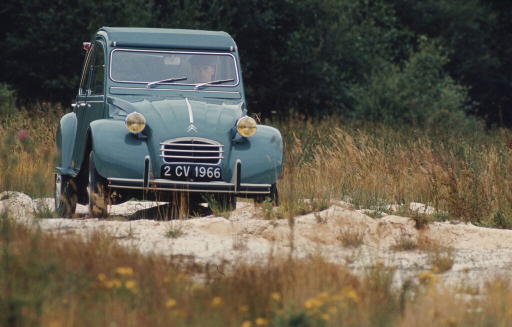 Novo Citroën 2CV recupera apenas o… conceito