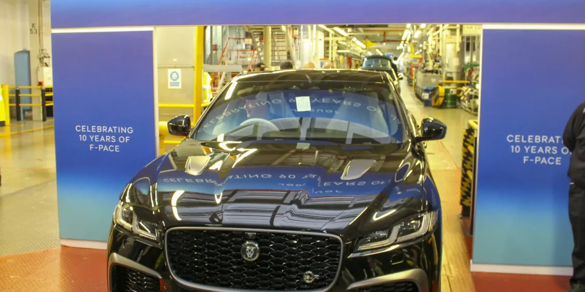 Jaguar diz adeus aos motores de combustão