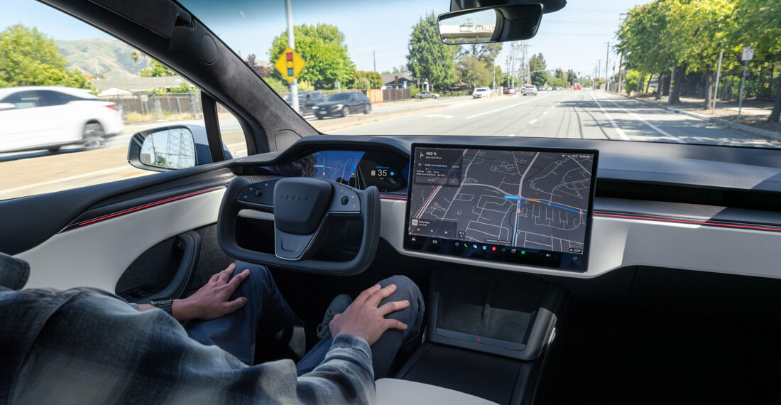 Autopilot e publicidade enganosa: vendas e produção da Tesla em risco na Califórnia