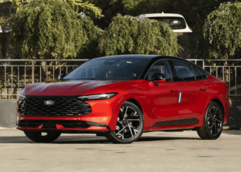 Ainda em funções na China e no Médio Oriente: Ford Mondeo renovado