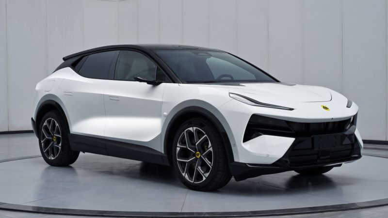 Novo Lotus Eletre PHEV: mais de 350 km de autonomia elétrica