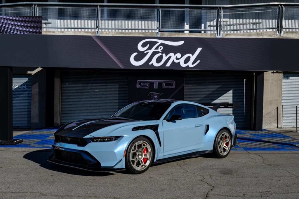 Ford Mustang GTD chega com 826 cv