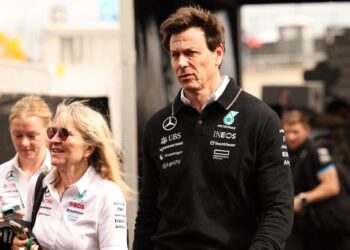 Toto Wolff issues shocking warning: Mercedes leadership on the brink of an «ejection seat