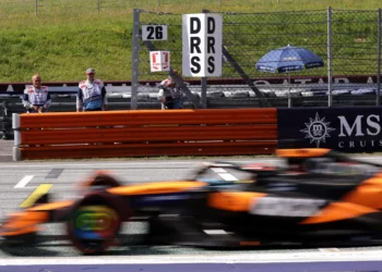 Oscar Piastri’s heartbreaking descent: the shocking moment McLaren shattered his championship dreams