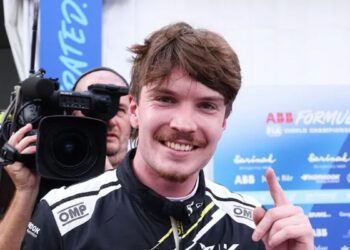 British racing star Dan Ticktum blasts FIA stewards: ‘Dreadful’ policing fuels chaos in Formula E
